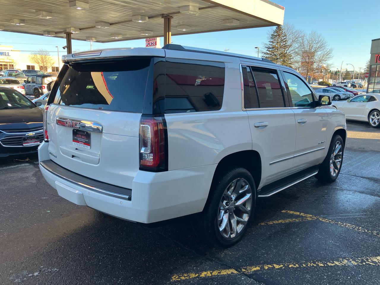 GMC Yukon Denali 4WD 2016