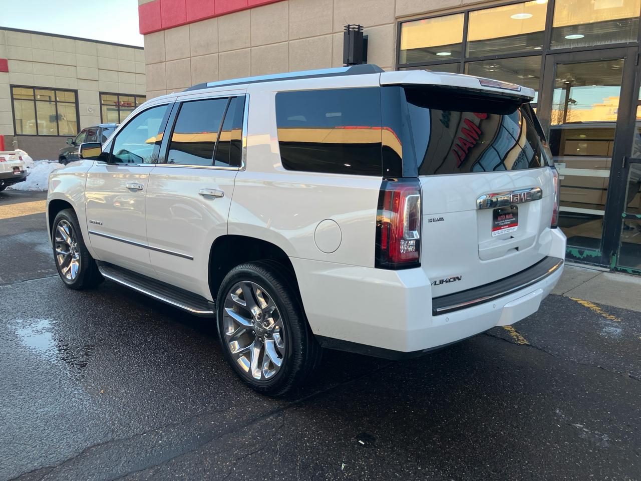 GMC Yukon Denali 4WD 2016