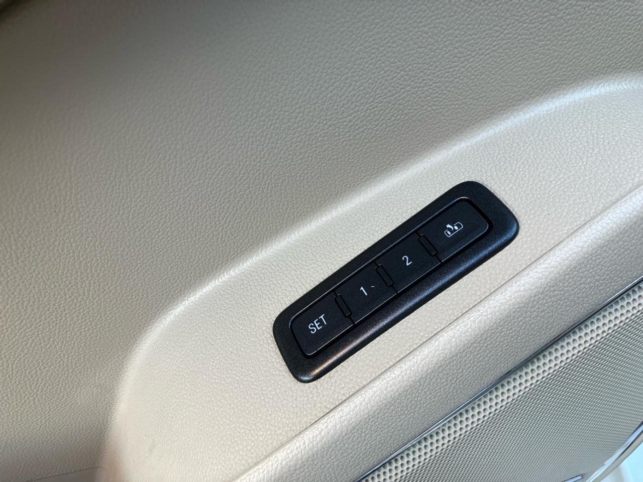 GMC Yukon Denali 4WD 2016