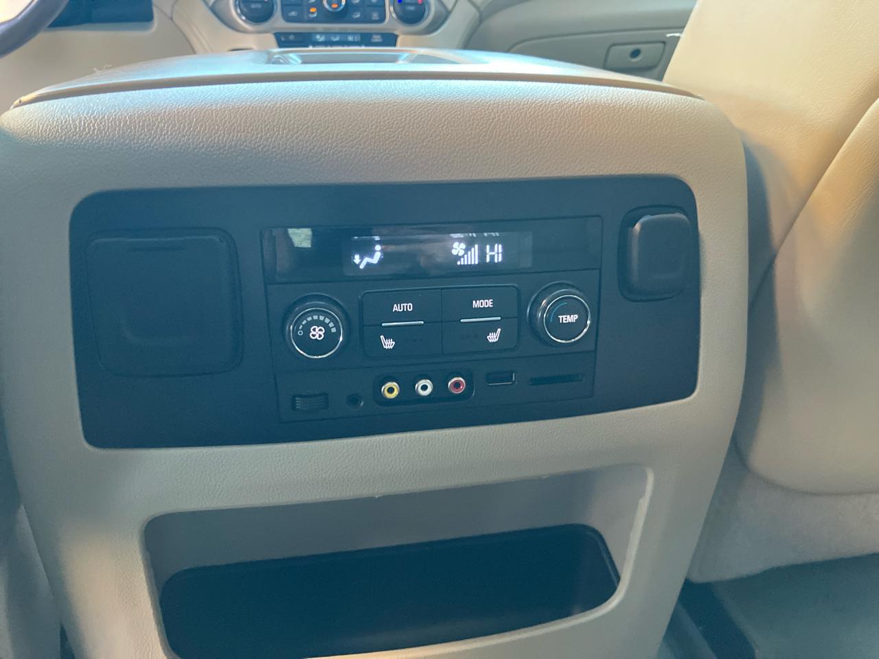 GMC Yukon Denali 4WD 2016