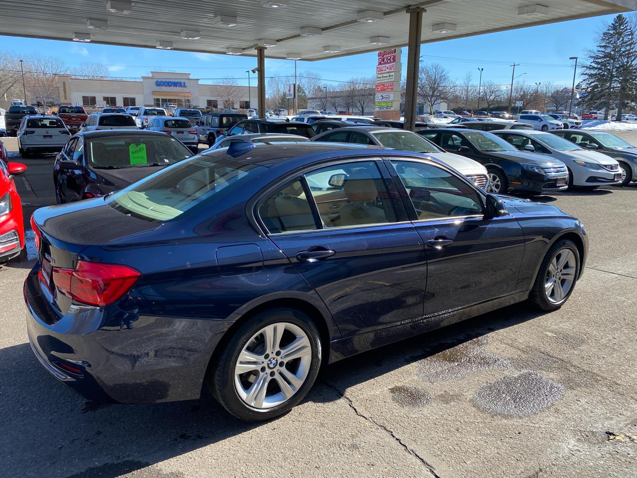 BMW 3-Series 328i xDrive Sedan 2016