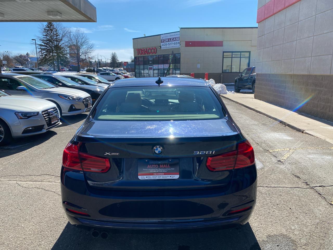 BMW 3-Series 328i xDrive Sedan 2016