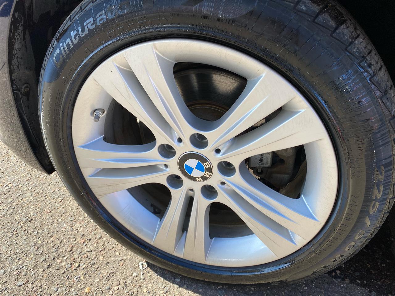 BMW 3-Series 328i xDrive Sedan 2016