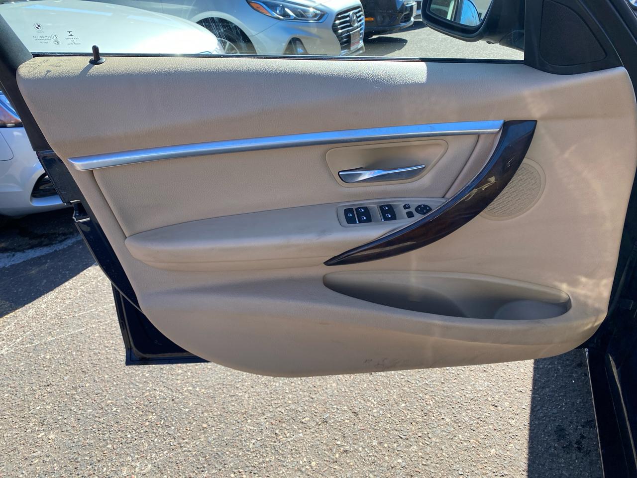 BMW 3-Series 328i xDrive Sedan 2016