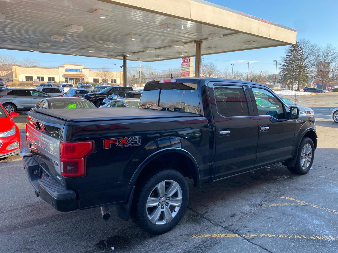 Ford F-150 4WD SuperCrew 145" Platinum 2018