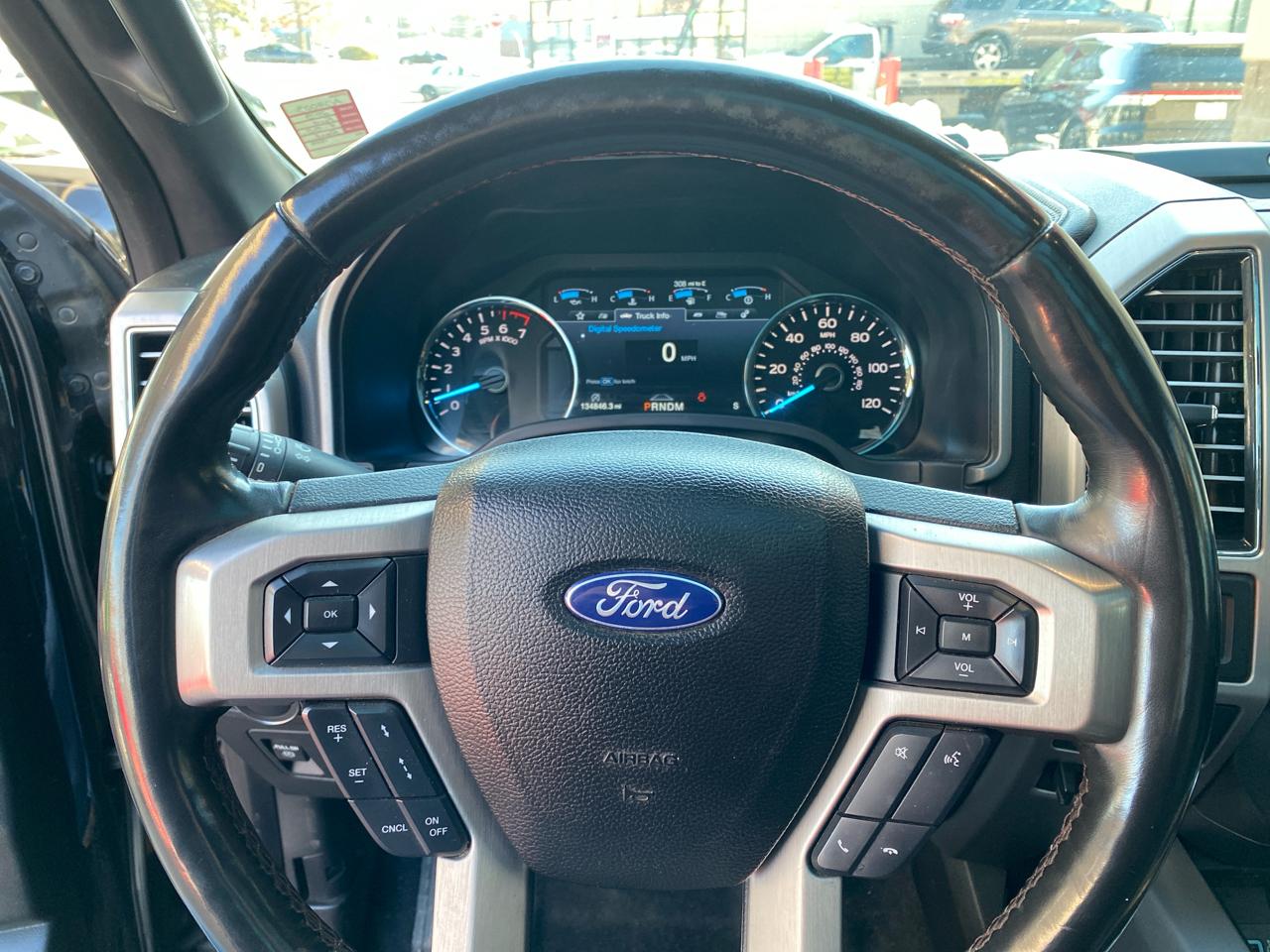 Ford F-150 4WD SuperCrew 145" Platinum 2018