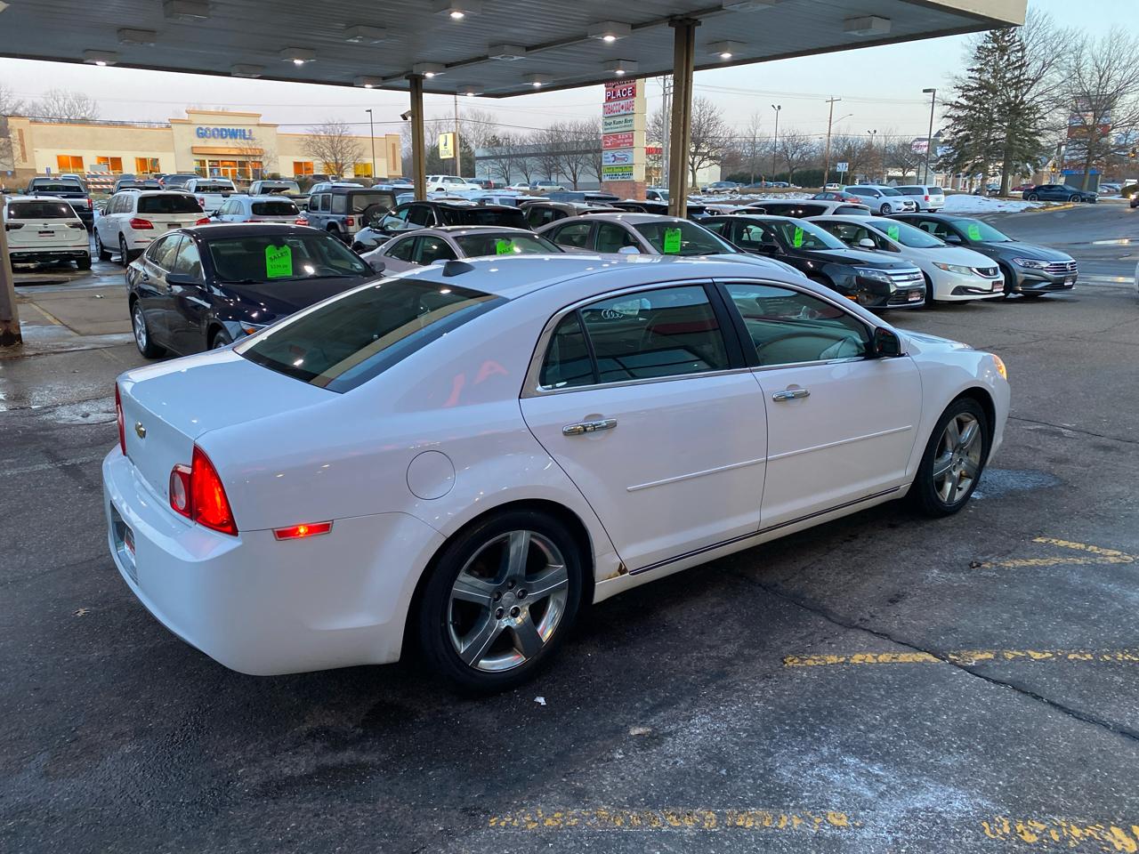 Chevrolet Malibu 1LT 2012