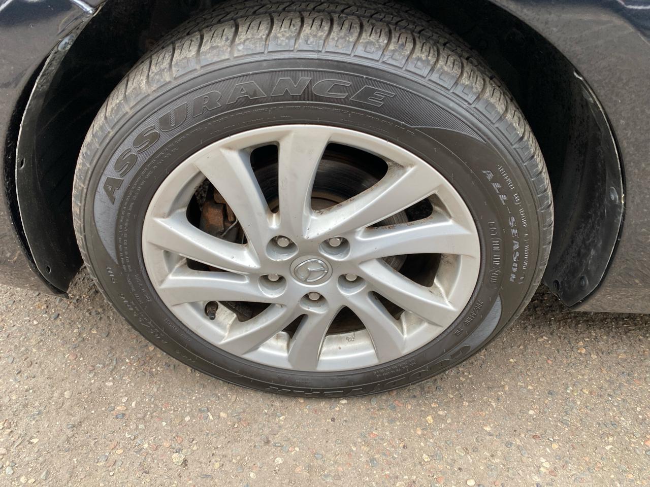 Mazda MAZDA3 i Touring 4-door 2012