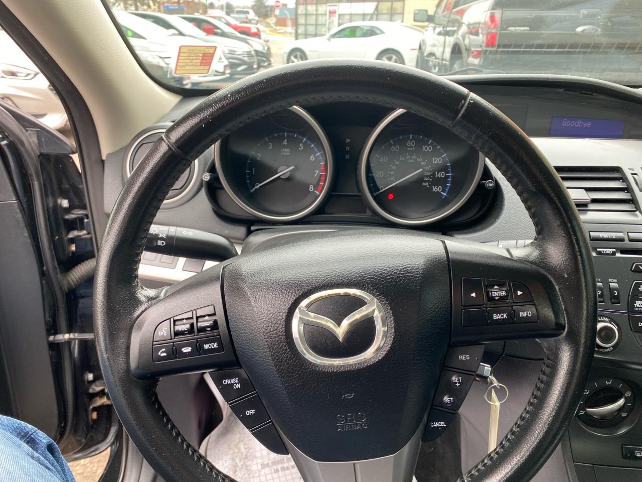 Mazda MAZDA3 i Touring 4-door 2012