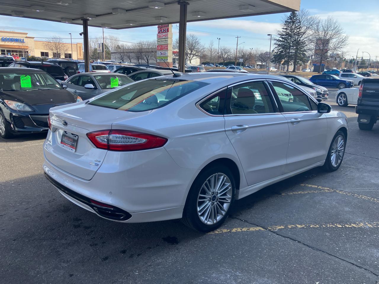 Ford Fusion SE AWD 2016