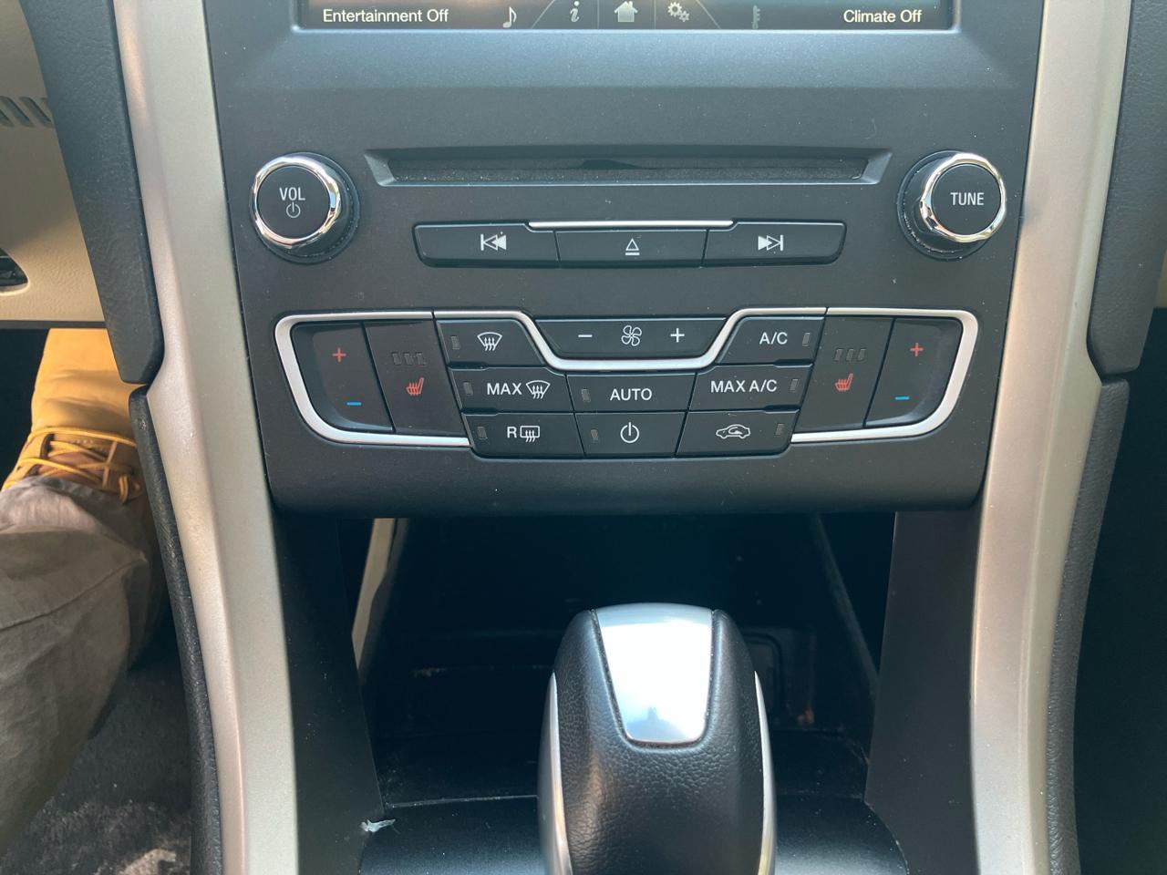 Ford Fusion SE AWD 2016