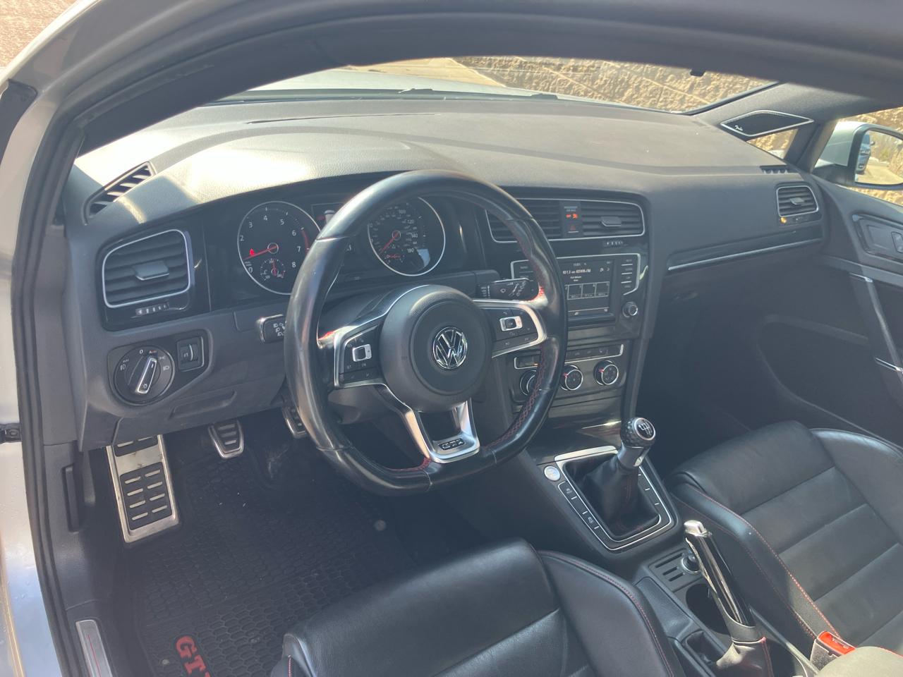 Volkswagen GTI S 6M 4-Door 2016