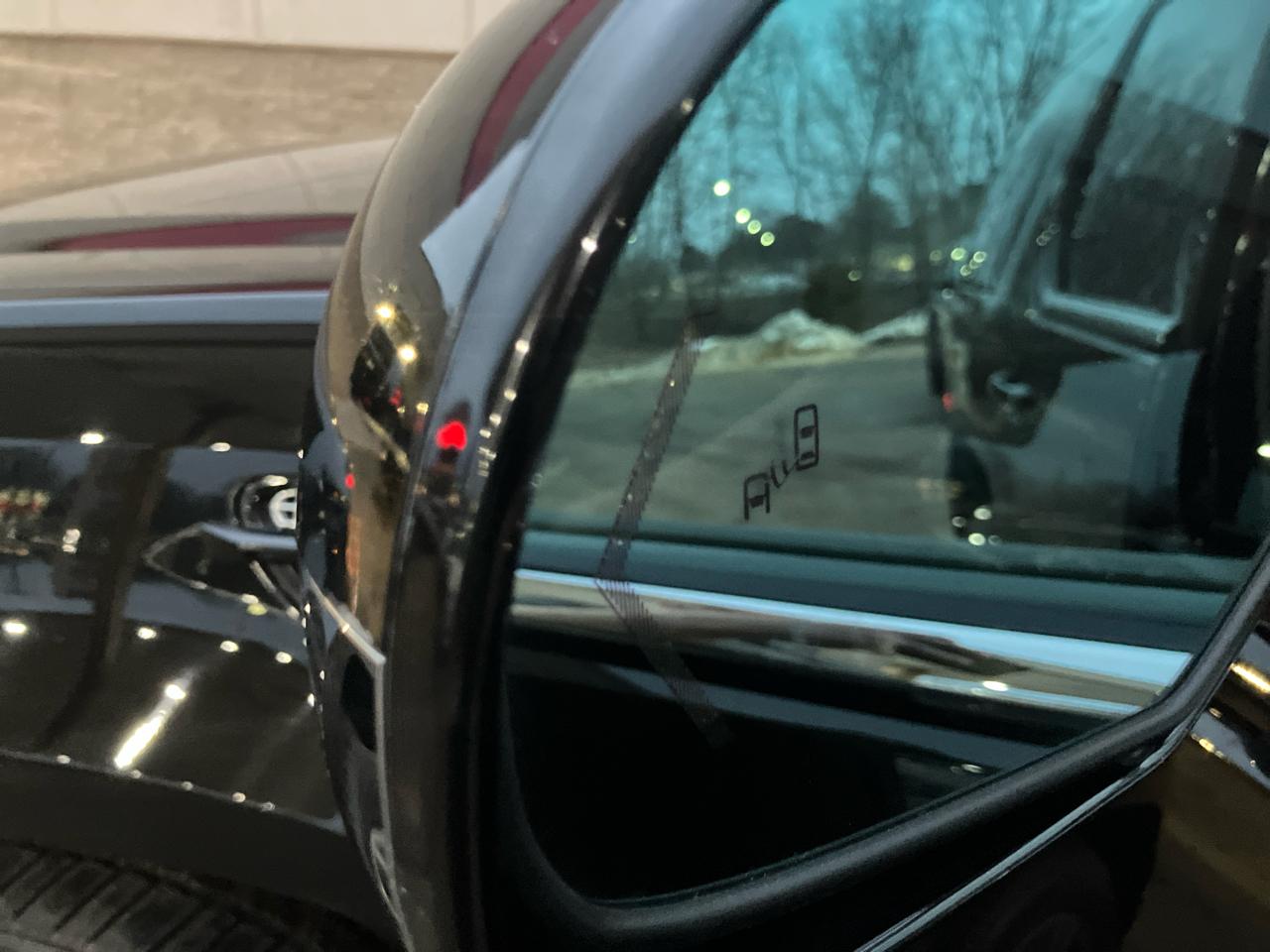 Cadillac Escalade AWD Premium 2012