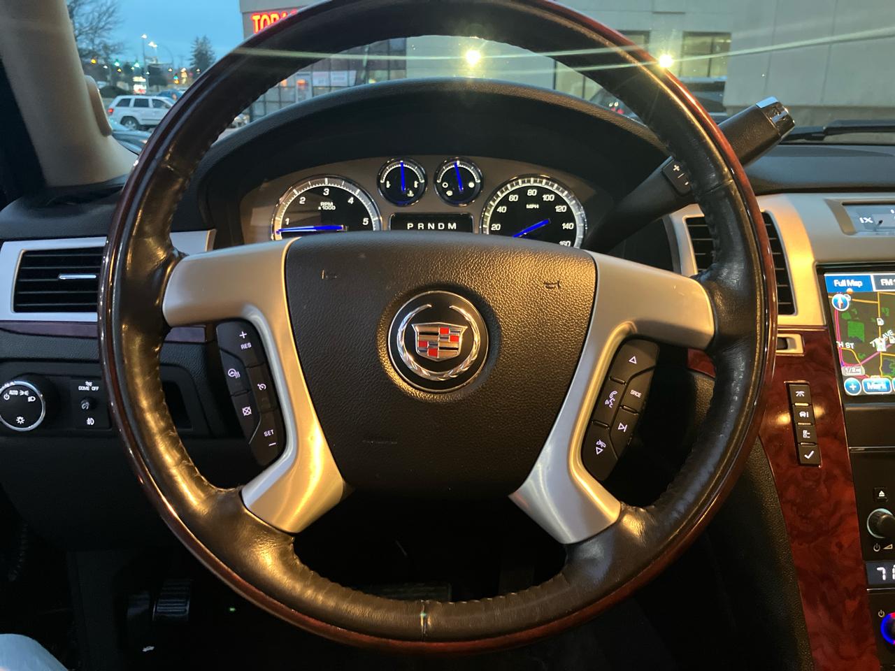 Cadillac Escalade AWD Premium 2012