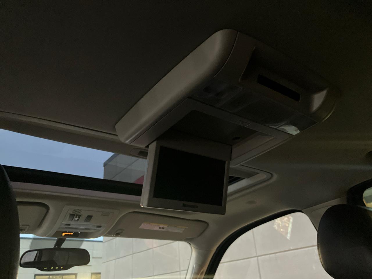 Cadillac Escalade AWD Premium 2012