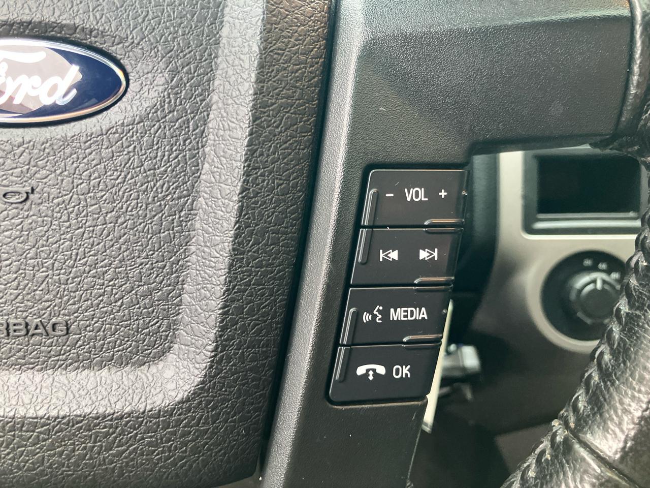 Ford Expedition EL XLT 4WD 2015