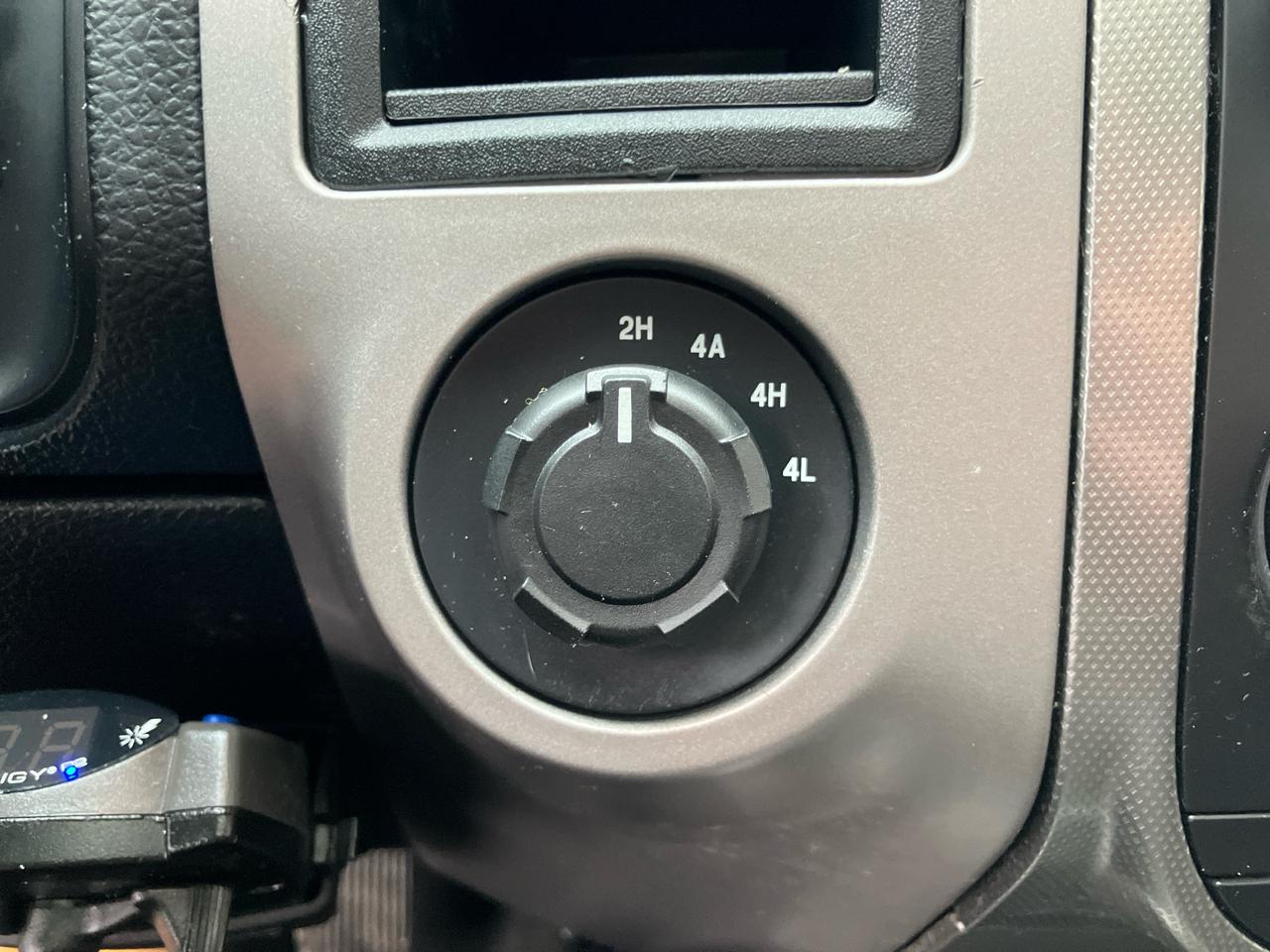 Ford Expedition EL XLT 4WD 2015