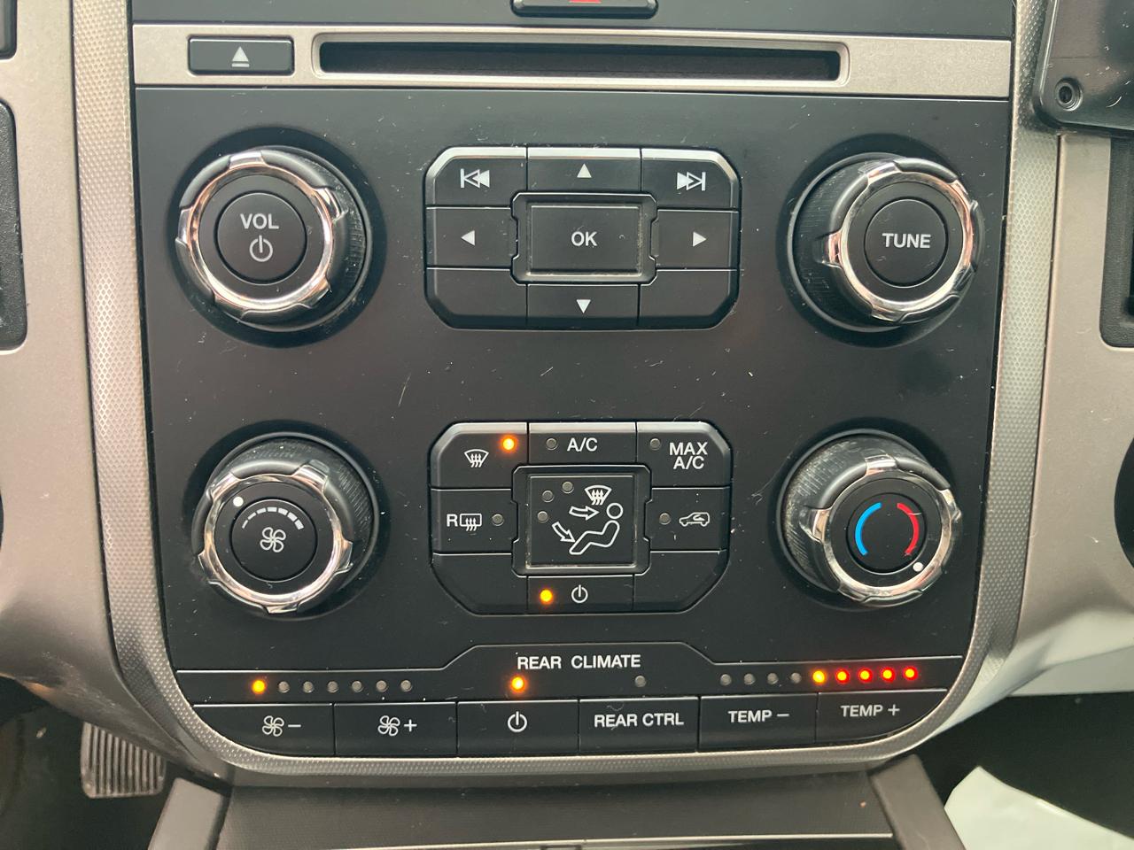 Ford Expedition EL XLT 4WD 2015