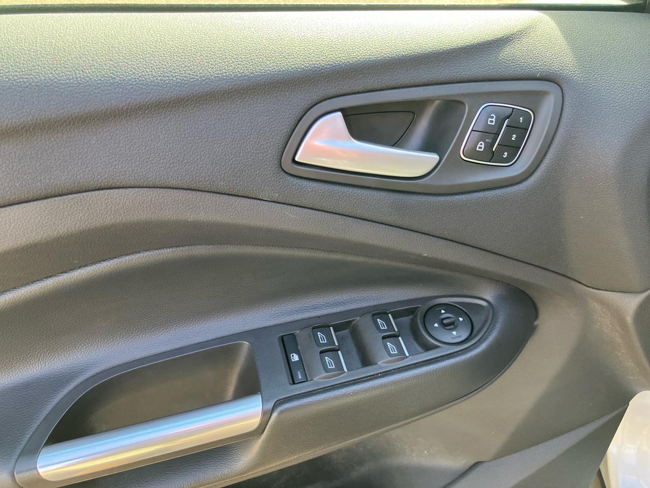 Ford Escape Titanium 4WD 2019