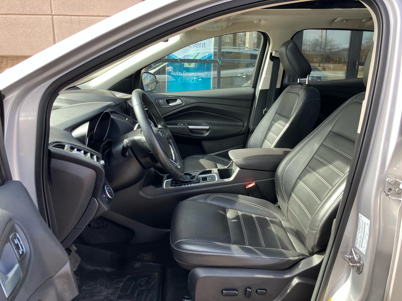 Ford Escape Titanium 4WD 2019