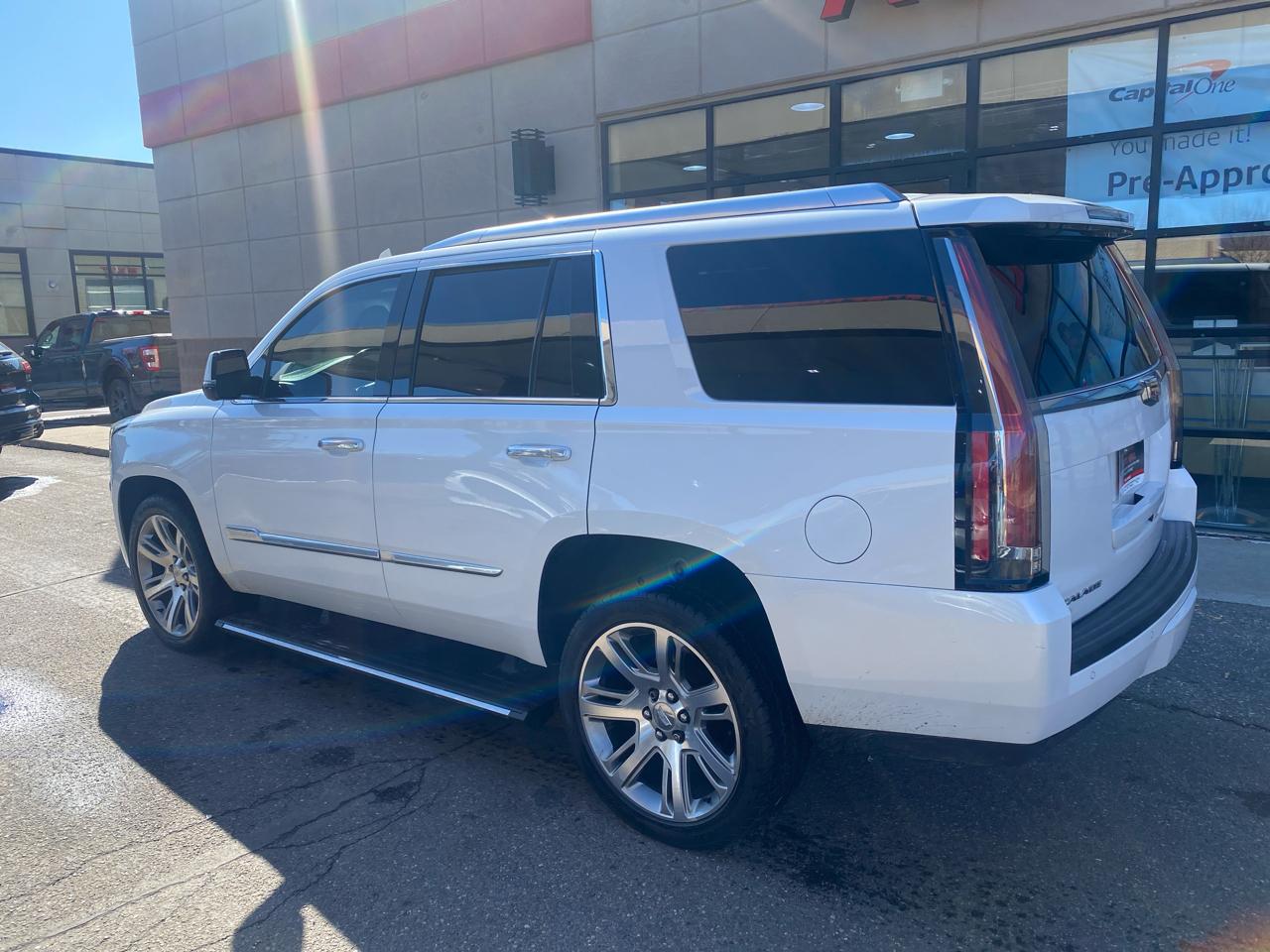 Cadillac Escalade Premium 4WD 2016