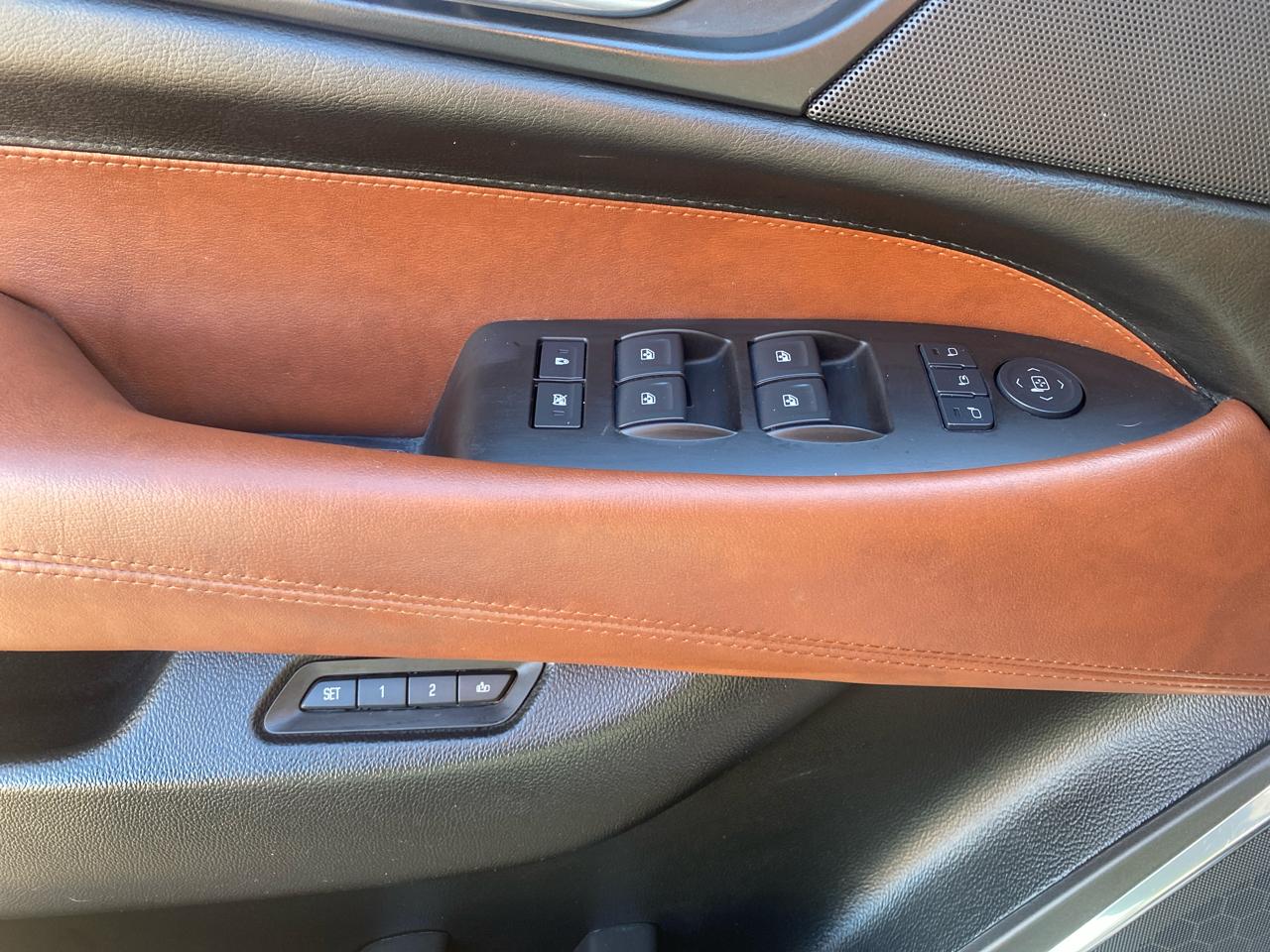 Cadillac Escalade Premium 4WD 2016