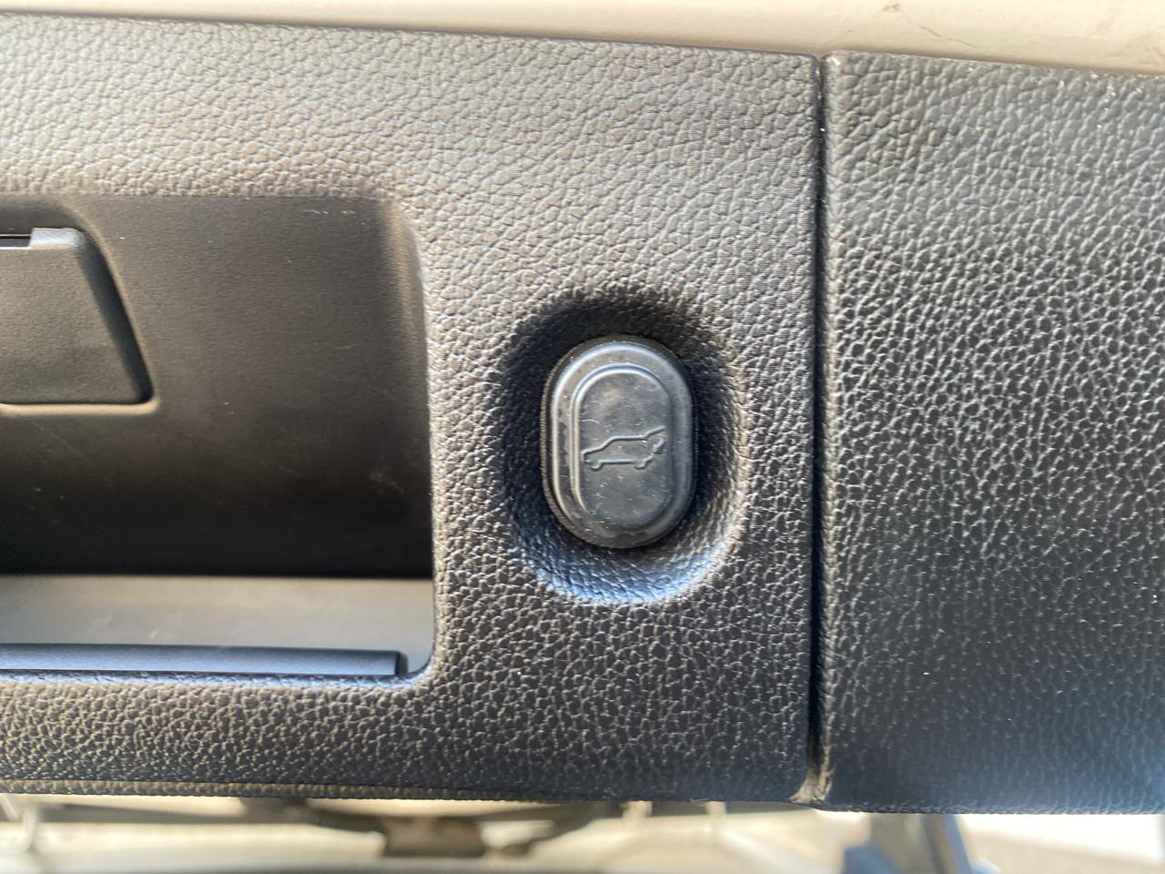 Cadillac Escalade Premium 4WD 2016