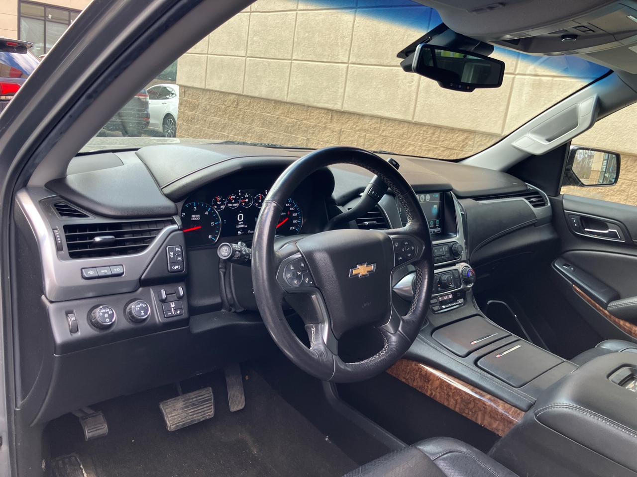 Chevrolet Suburban Premier 4WD 2017