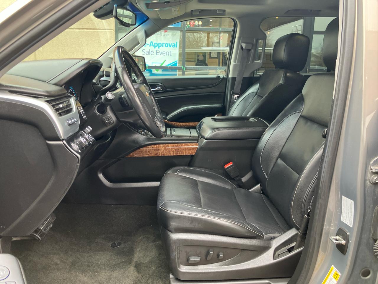 Chevrolet Suburban Premier 4WD 2017