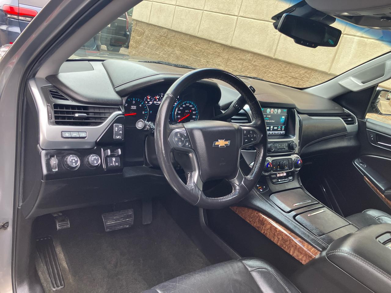 Chevrolet Suburban Premier 4WD 2017