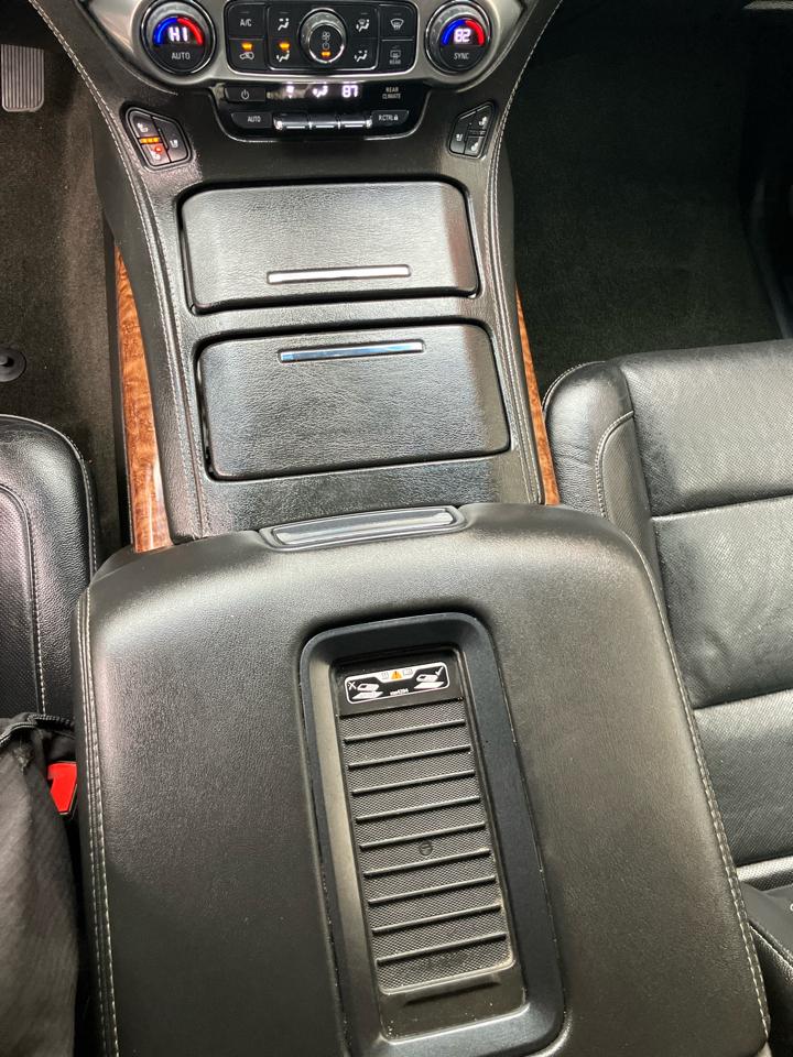 Chevrolet Suburban Premier 4WD 2017