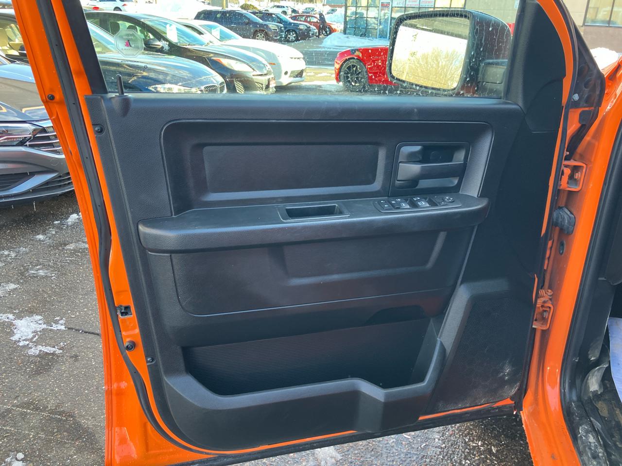 RAM 1500 Classic Tradesman Crew Cab SWB 4WD 2019