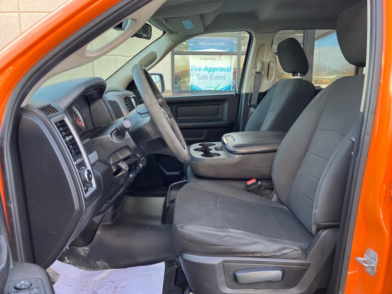 RAM 1500 Classic Tradesman Crew Cab SWB 4WD 2019