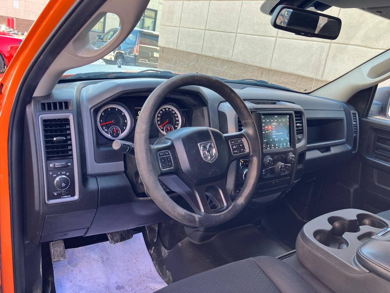 RAM 1500 Classic Tradesman Crew Cab SWB 4WD 2019