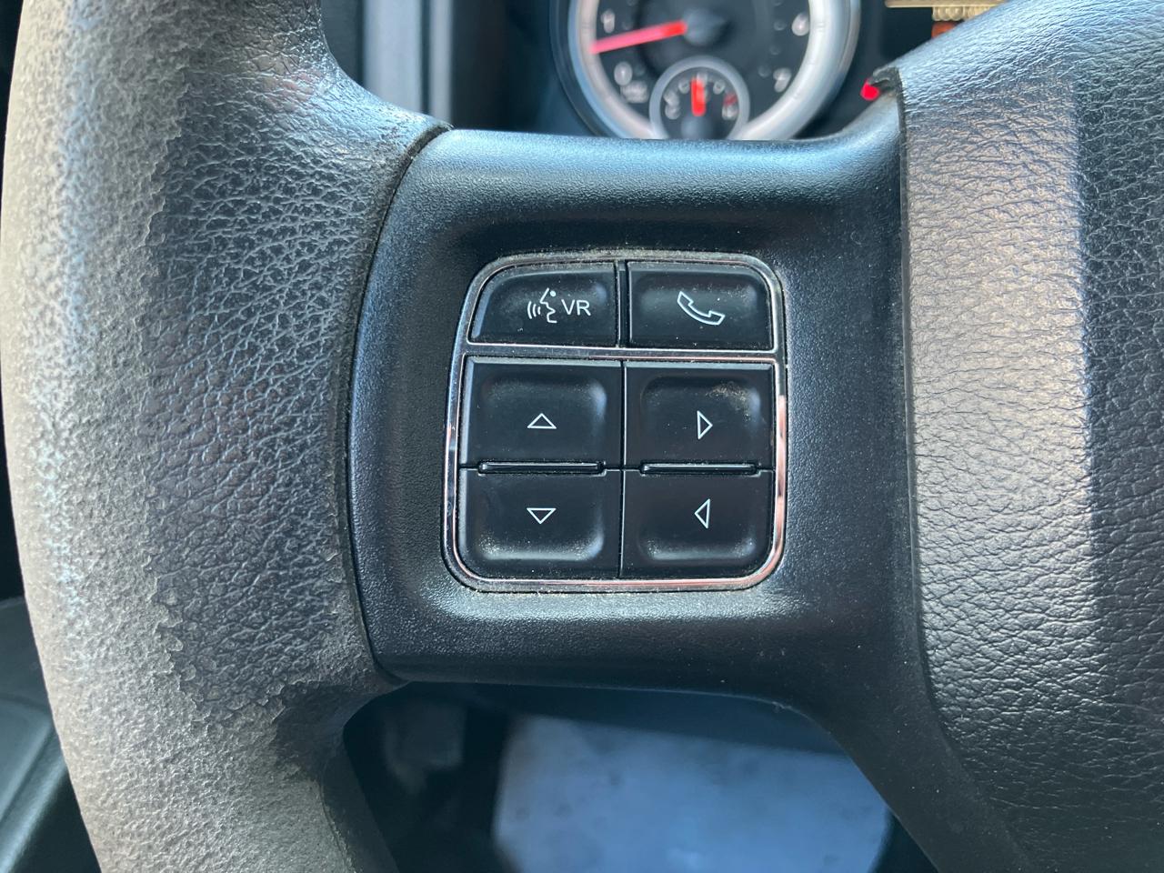 RAM 1500 Classic Tradesman Crew Cab SWB 4WD 2019