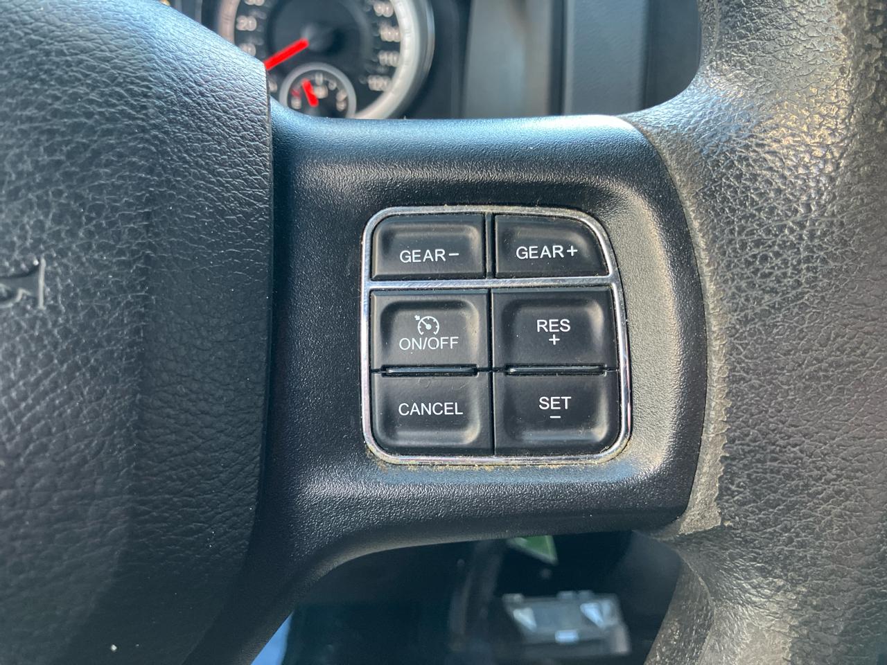 RAM 1500 Classic Tradesman Crew Cab SWB 4WD 2019