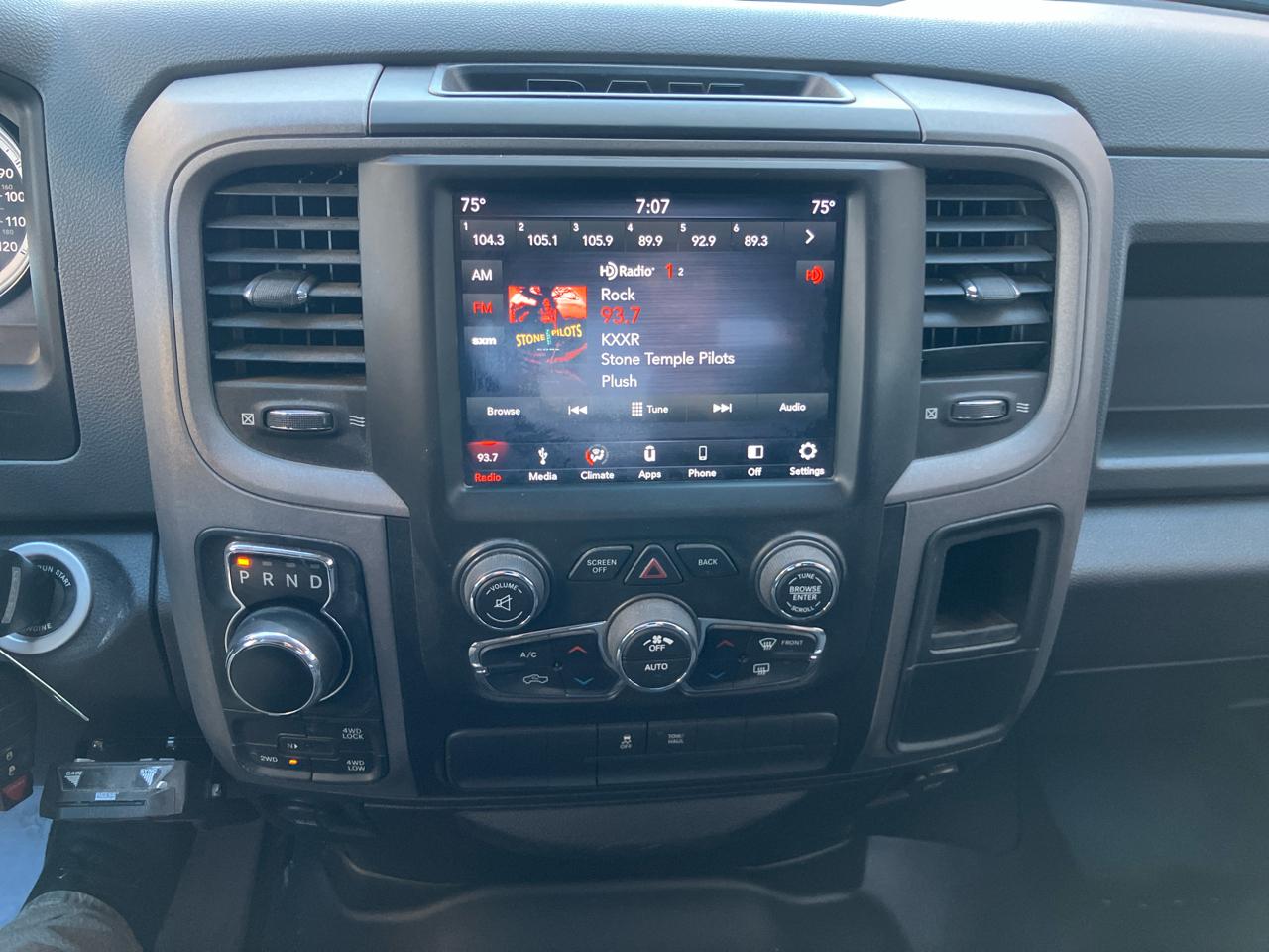 RAM 1500 Classic Tradesman Crew Cab SWB 4WD 2019