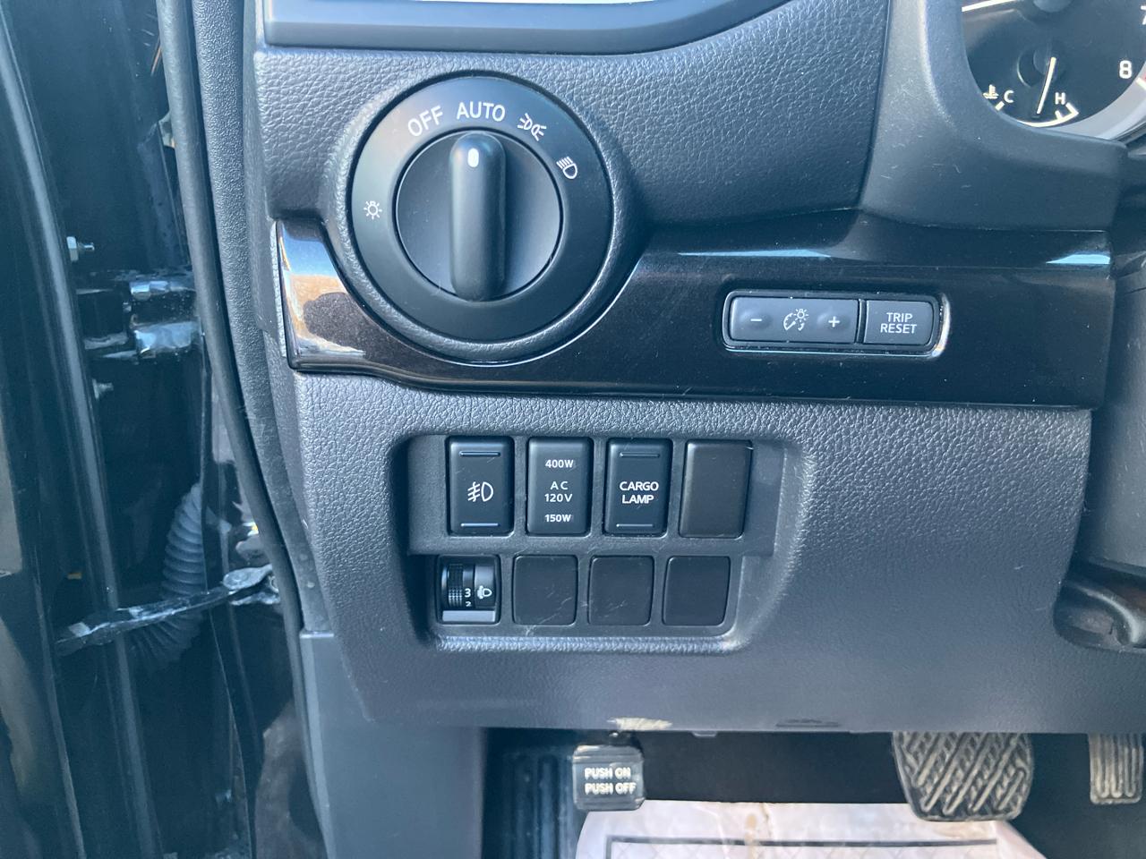 Nissan Titan SV 4WD 2019