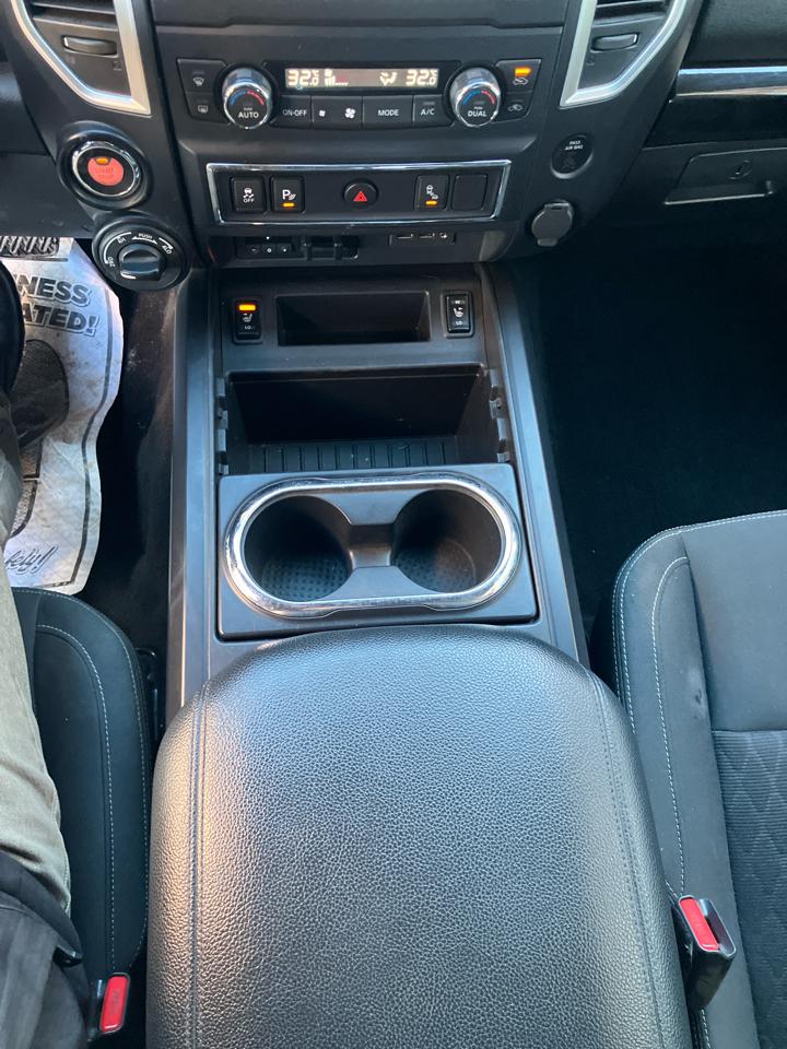 Nissan Titan SV 4WD 2019