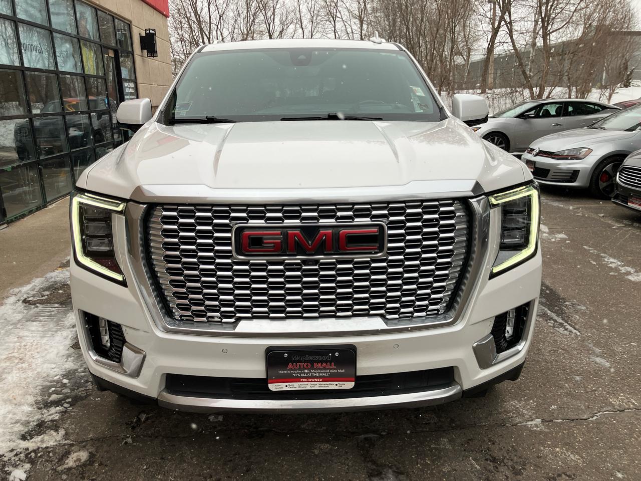 GMC Yukon Denali 4WD 2021
