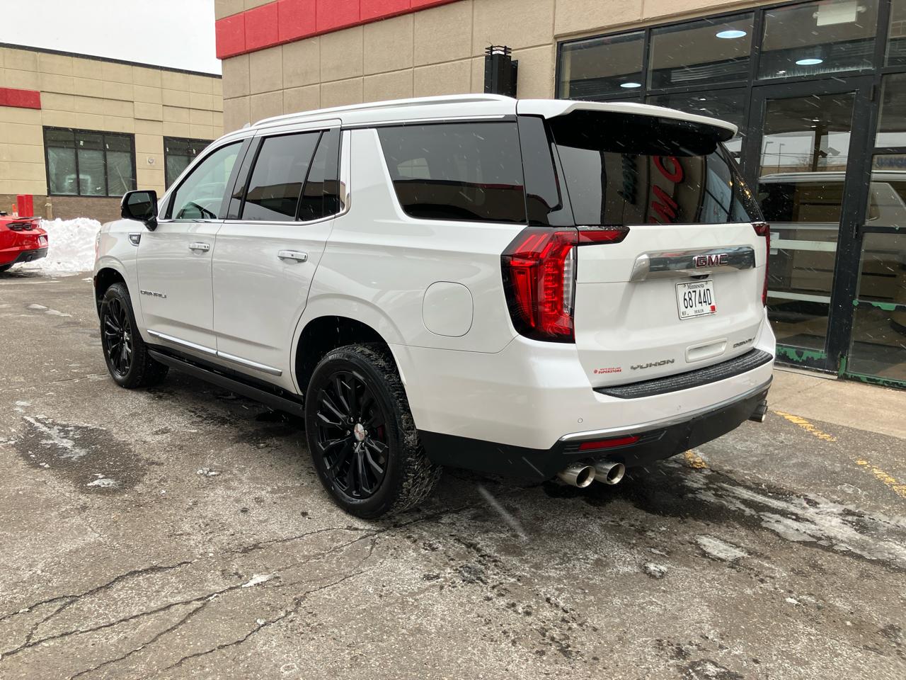 GMC Yukon Denali 4WD 2021