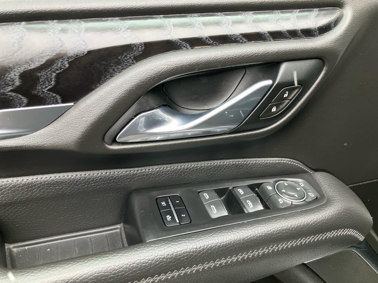 GMC Yukon Denali 4WD 2021