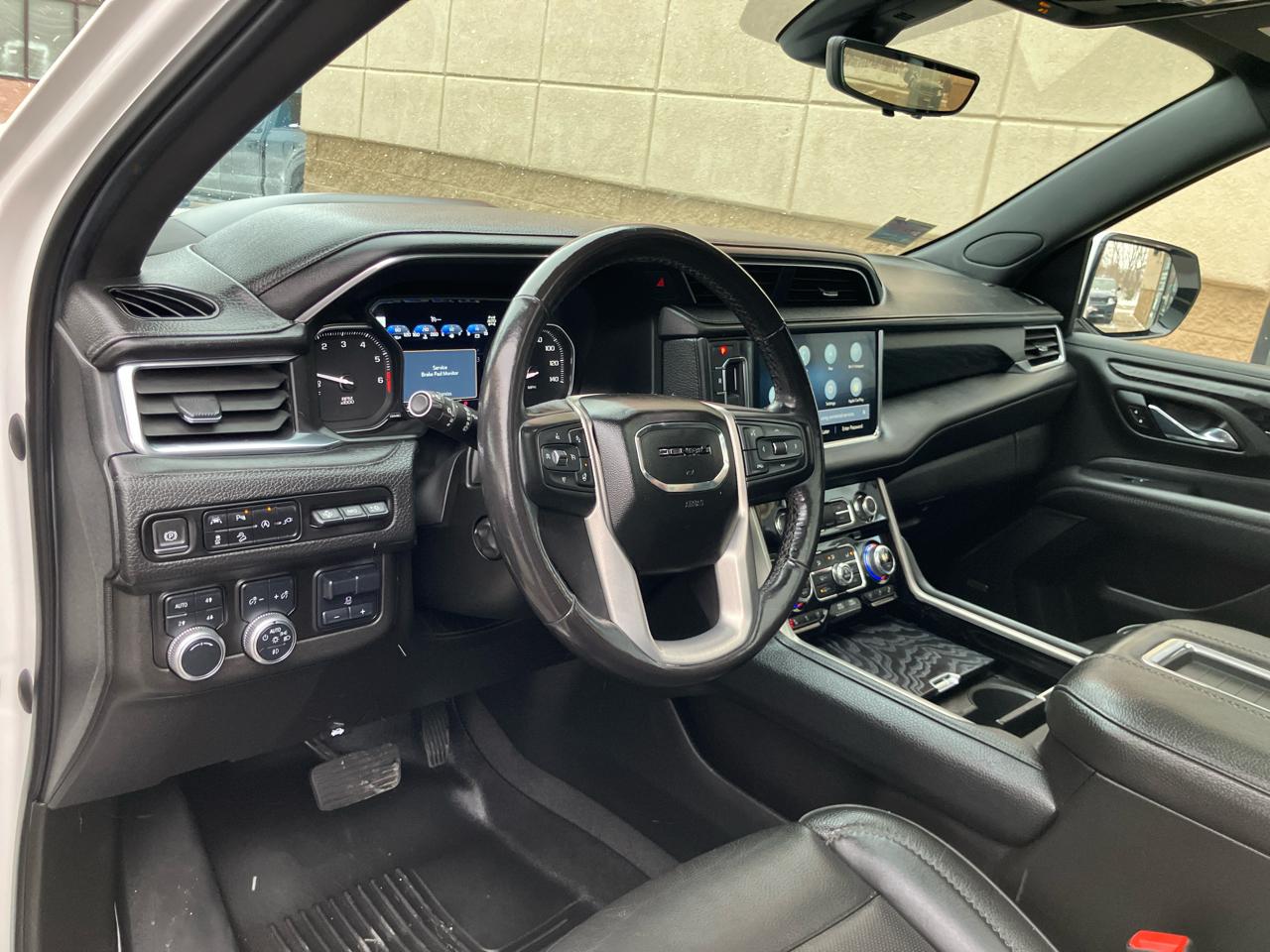 GMC Yukon Denali 4WD 2021