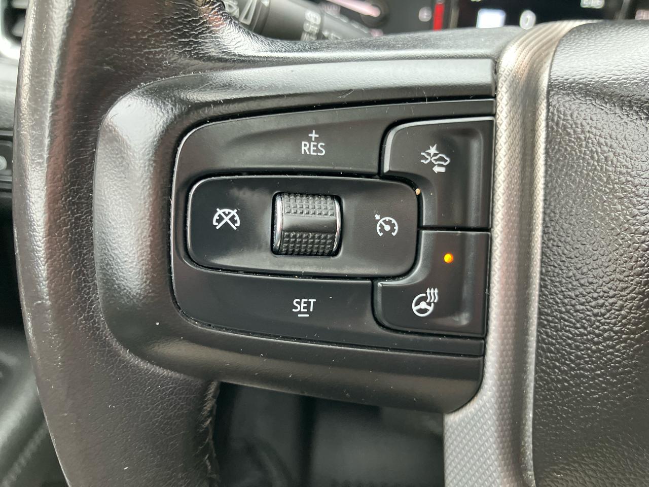 GMC Yukon Denali 4WD 2021