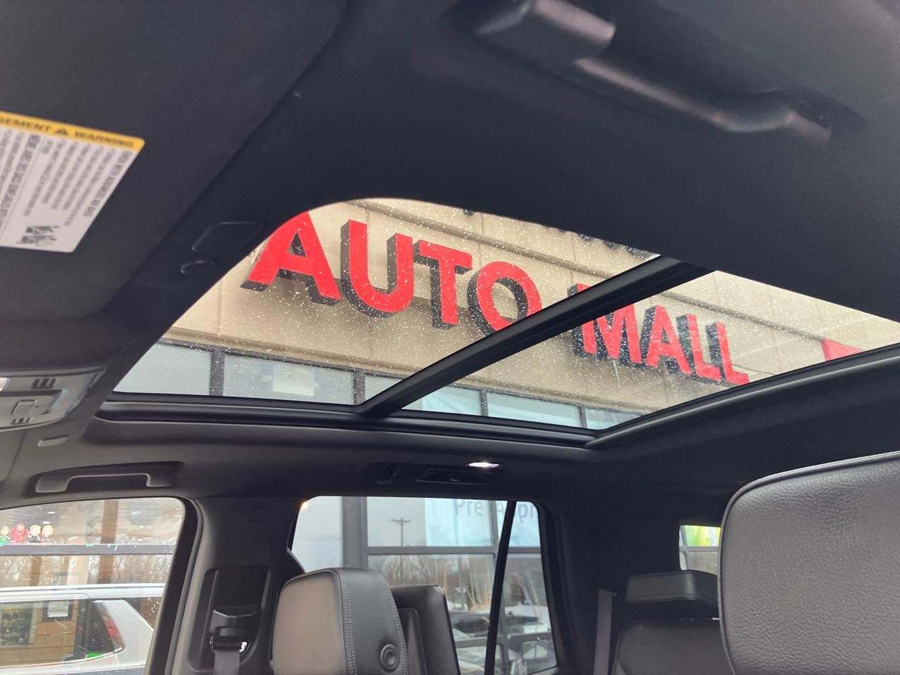 GMC Yukon Denali 4WD 2021