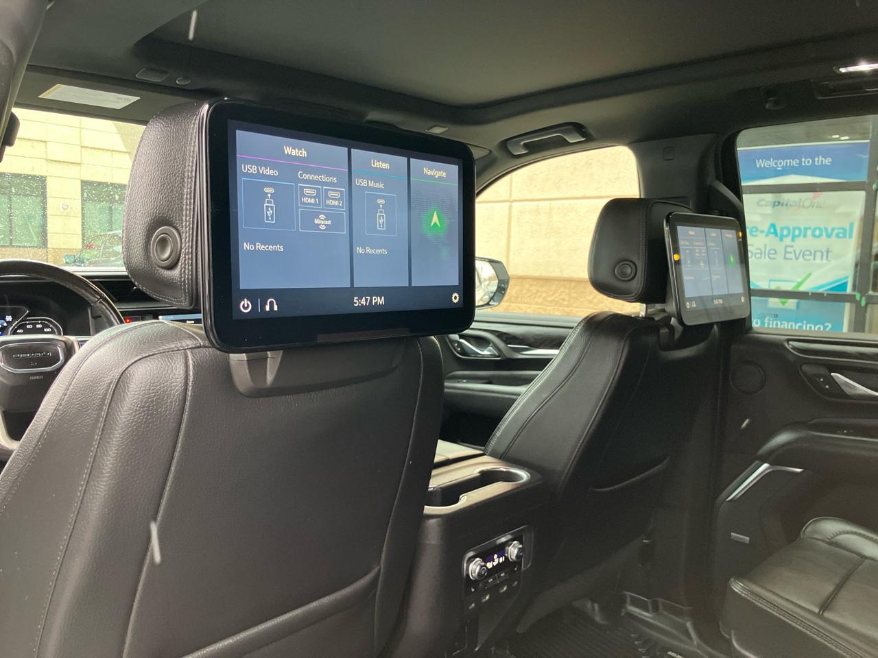 GMC Yukon Denali 4WD 2021