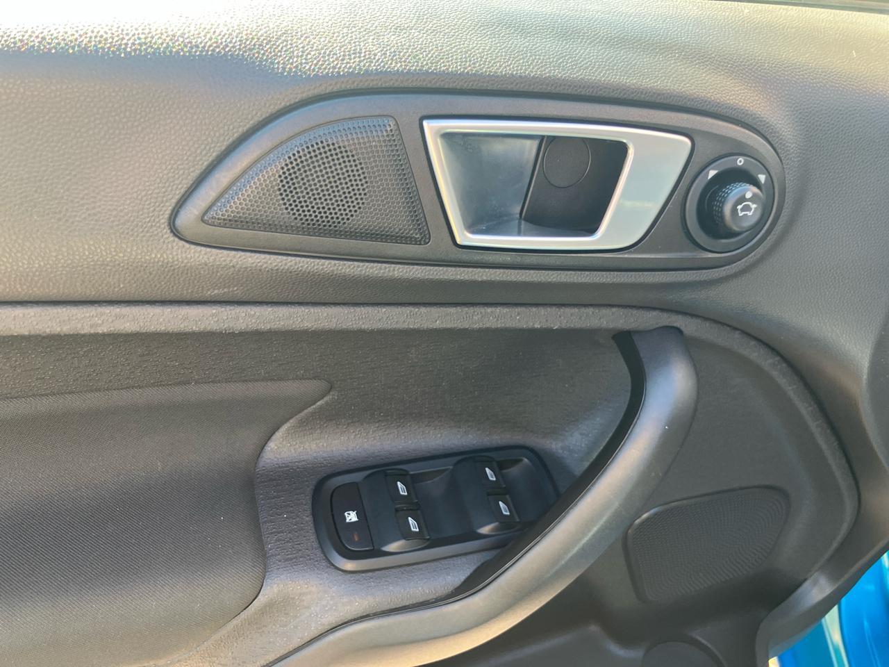 Ford Fiesta SE Sedan 2014