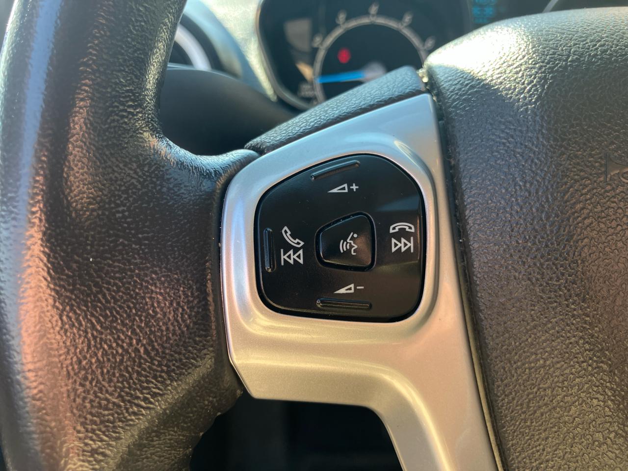 Ford Fiesta SE Sedan 2014