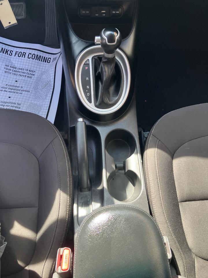 Kia Soul Base 6A 2016