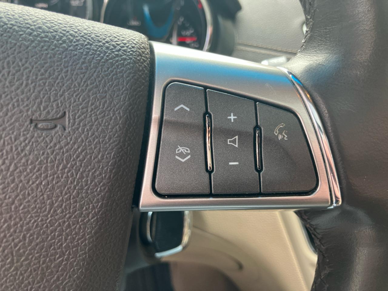 Cadillac CTS 3.6L Premium AWD w/Navi 2011